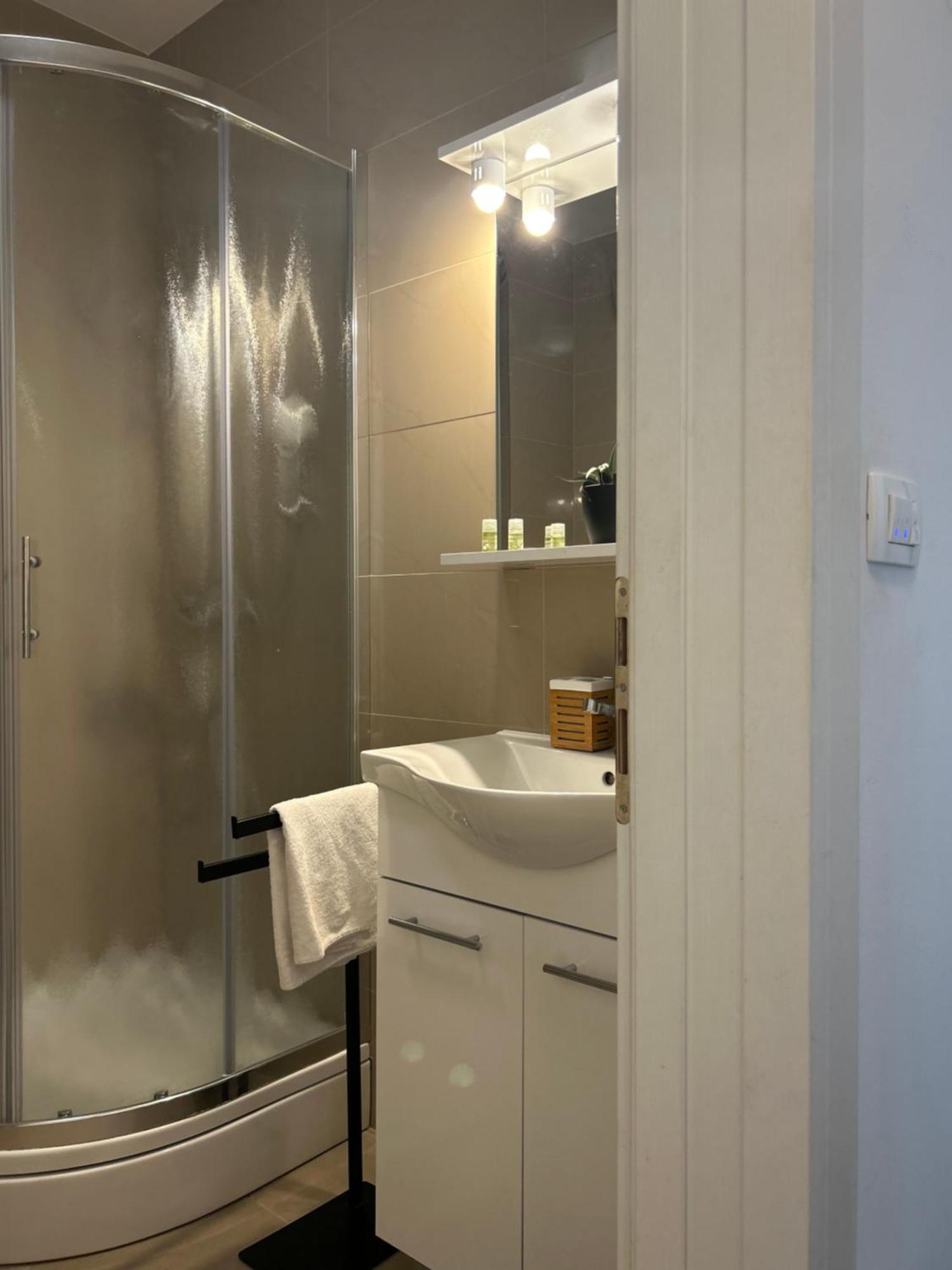 Marton & Martinis Superior Apartments - Spacious One-Room Apartments - Excellent Location Within Walking Distance Of Diocletian'S Palace And Bacvice Beach - The Best Restaurants Within Walking Distance - Buralux Properties Split Zewnętrze zdjęcie
