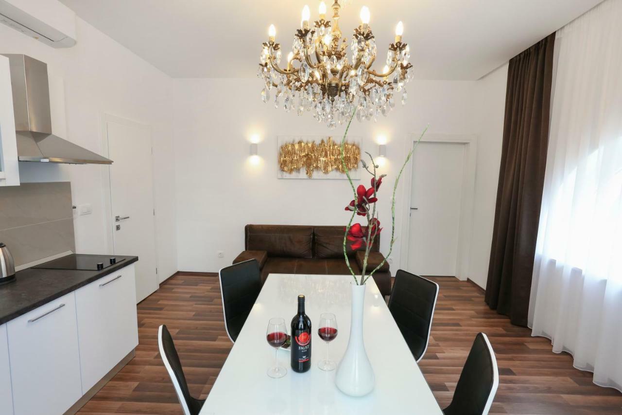 Marton & Martinis Superior Apartments - Spacious One-Room Apartments - Excellent Location Within Walking Distance Of Diocletian'S Palace And Bacvice Beach - The Best Restaurants Within Walking Distance - Buralux Properties Split Zewnętrze zdjęcie