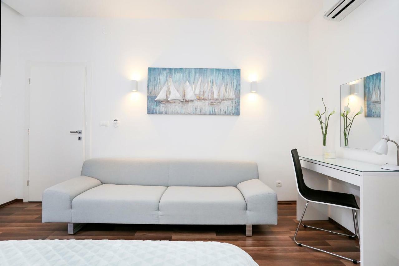 Marton & Martinis Superior Apartments - Spacious One-Room Apartments - Excellent Location Within Walking Distance Of Diocletian'S Palace And Bacvice Beach - The Best Restaurants Within Walking Distance - Buralux Properties Split Zewnętrze zdjęcie