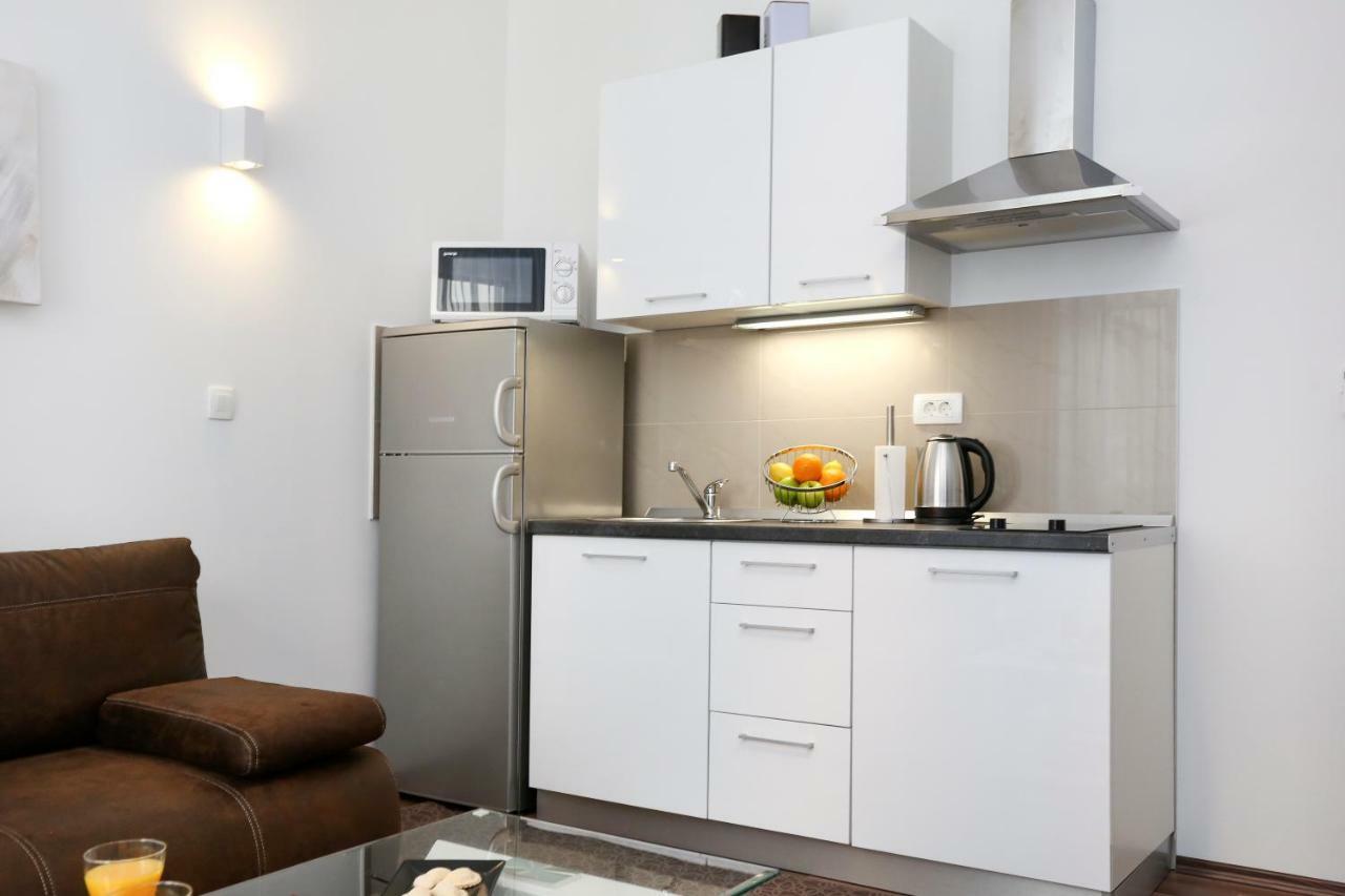 Marton & Martinis Superior Apartments - Spacious One-Room Apartments - Excellent Location Within Walking Distance Of Diocletian'S Palace And Bacvice Beach - The Best Restaurants Within Walking Distance - Buralux Properties Split Zewnętrze zdjęcie