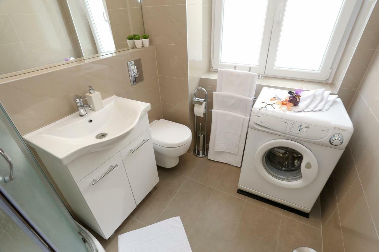 Marton & Martinis Superior Apartments - Spacious One-Room Apartments - Excellent Location Within Walking Distance Of Diocletian'S Palace And Bacvice Beach - The Best Restaurants Within Walking Distance - Buralux Properties Split Zewnętrze zdjęcie